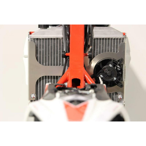 AXP Radiator Braces Beta 4T RR 20- AXP Radiator Braces Beta 4T RR 20-