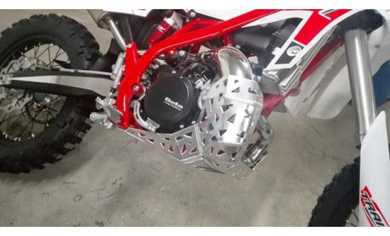 XTRAINER SKID PLATE WITH EXHAUST GUARD XTRAINER SKID PLATE WITH EXHAUST GUARD