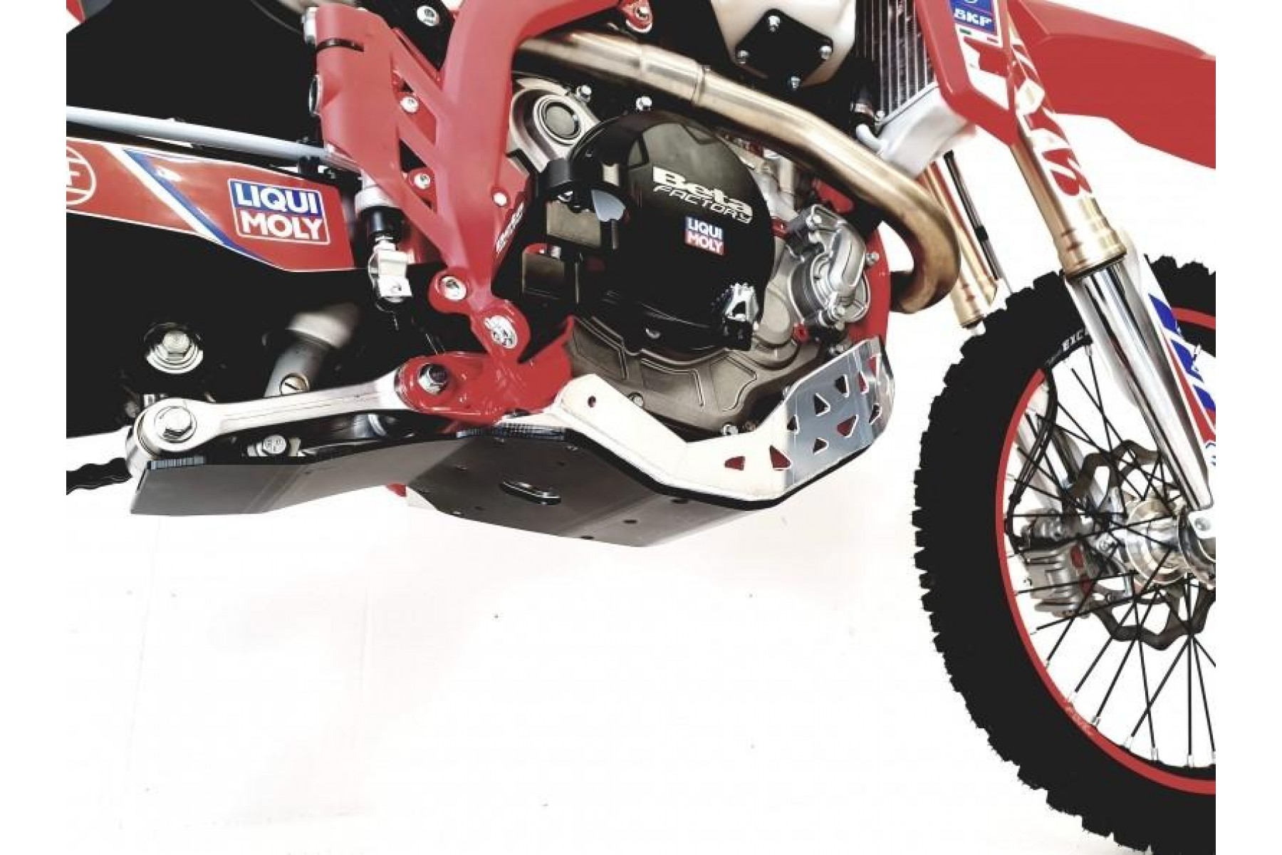 RR20/21 4T SKID PLATE WITH PLASTIC BOTTOM RR20/21 4T SKID PLATE WITH PLASTIC BOTTOM