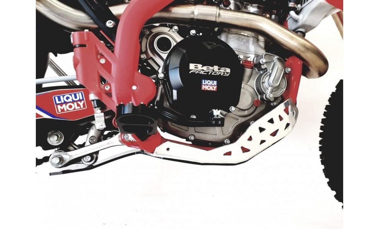 RR20/21 4T SKID PLATE WITH PLASTIC BOTTOM RR20/21 4T SKID PLATE WITH PLASTIC BOTTOM
