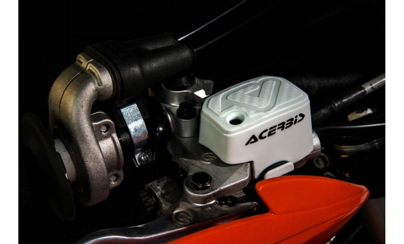 BREMBO RR PUMP COVERS BLUE BREMBO RR PUMP COVERS BLUE